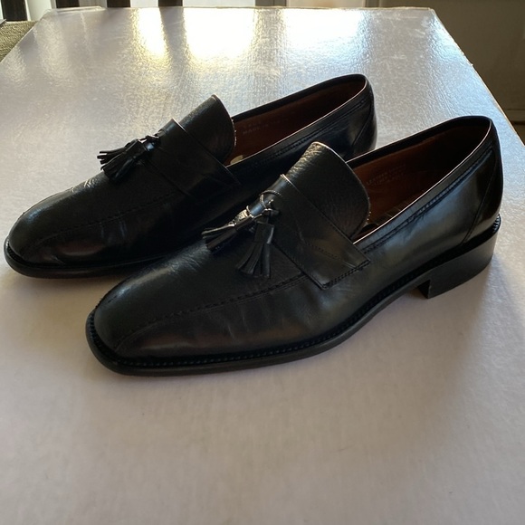 Fratelli Men’s Black Soft Leather Tassel Slip On Shoes Size 9. Made in Italy.